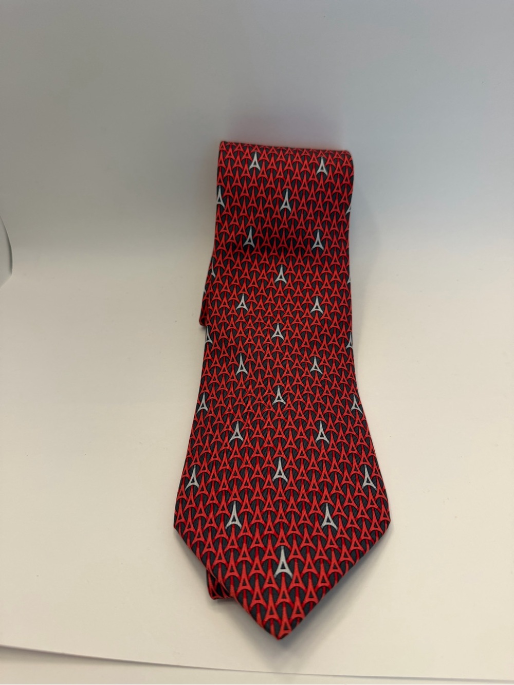 Authentic Hermès Paris Men's Silk Tie Eiffel Tower Pattern Red Grey 5265 SA